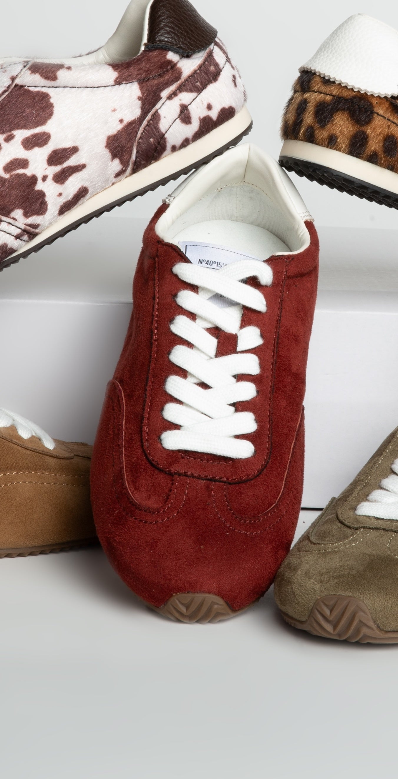 Corina Bordeaux Sneaker