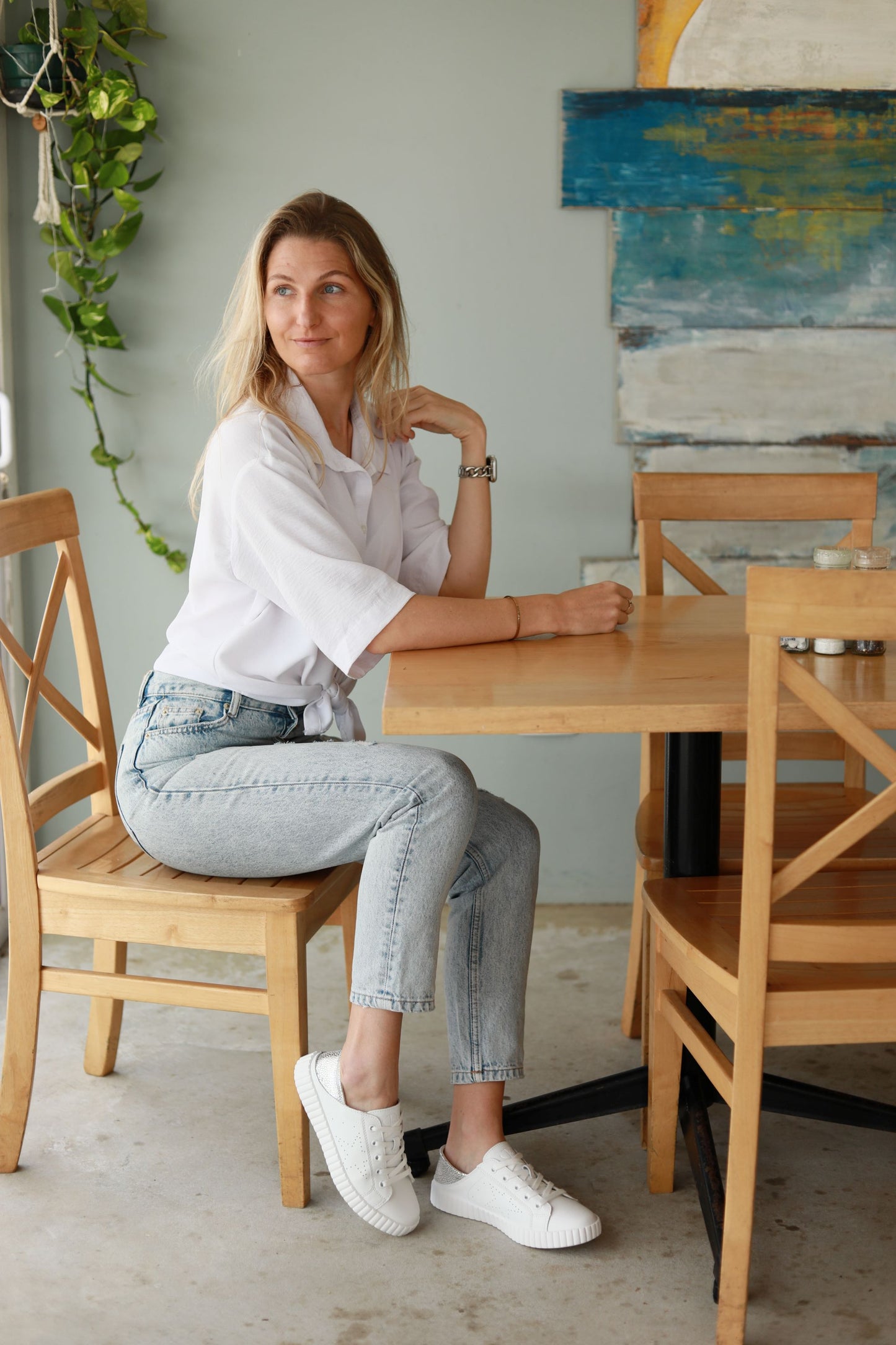 Valentina Sneaker White & Silver Specs