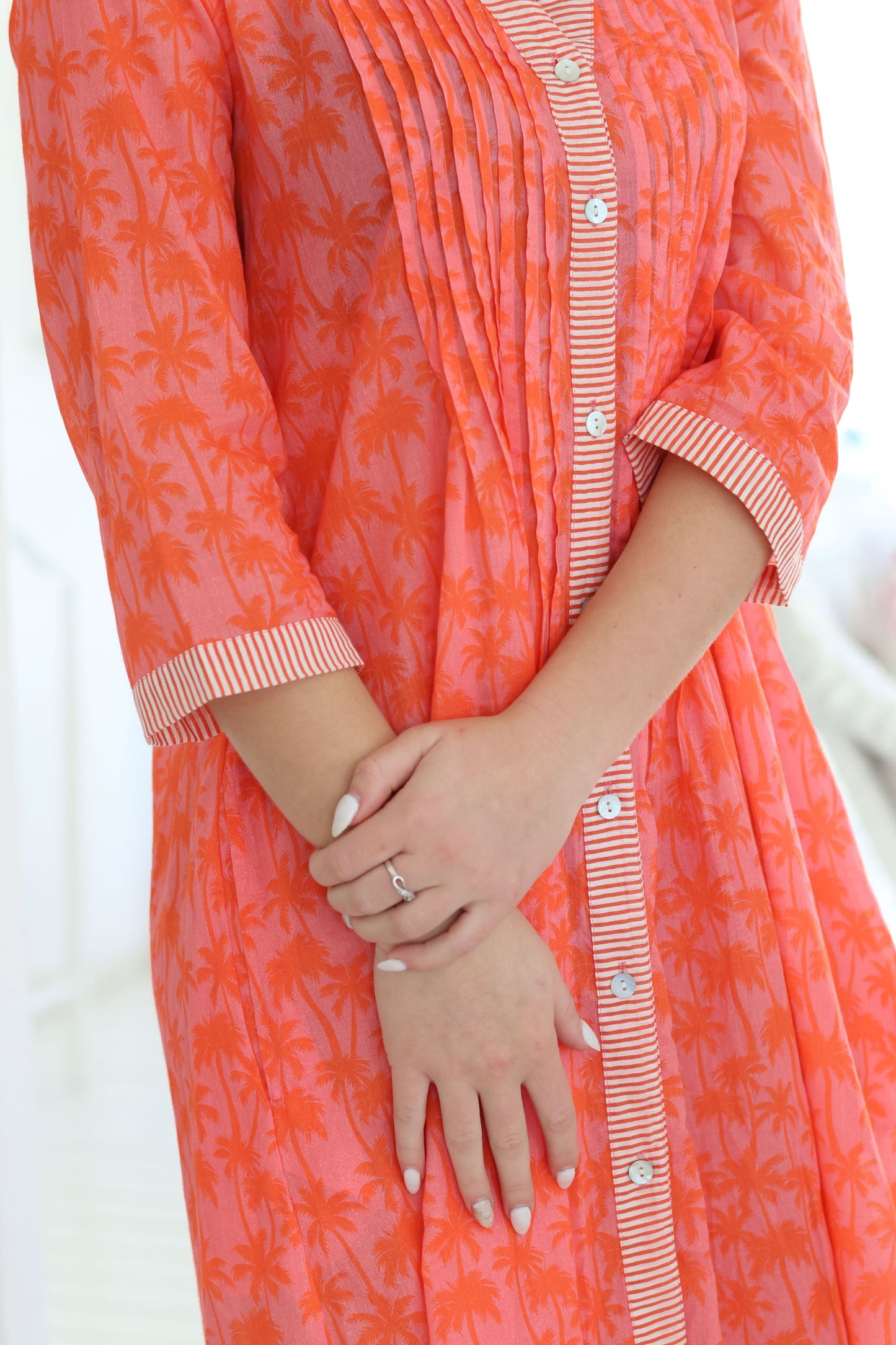 Mandarin Pin Tuck Dress Red/Pink Palm