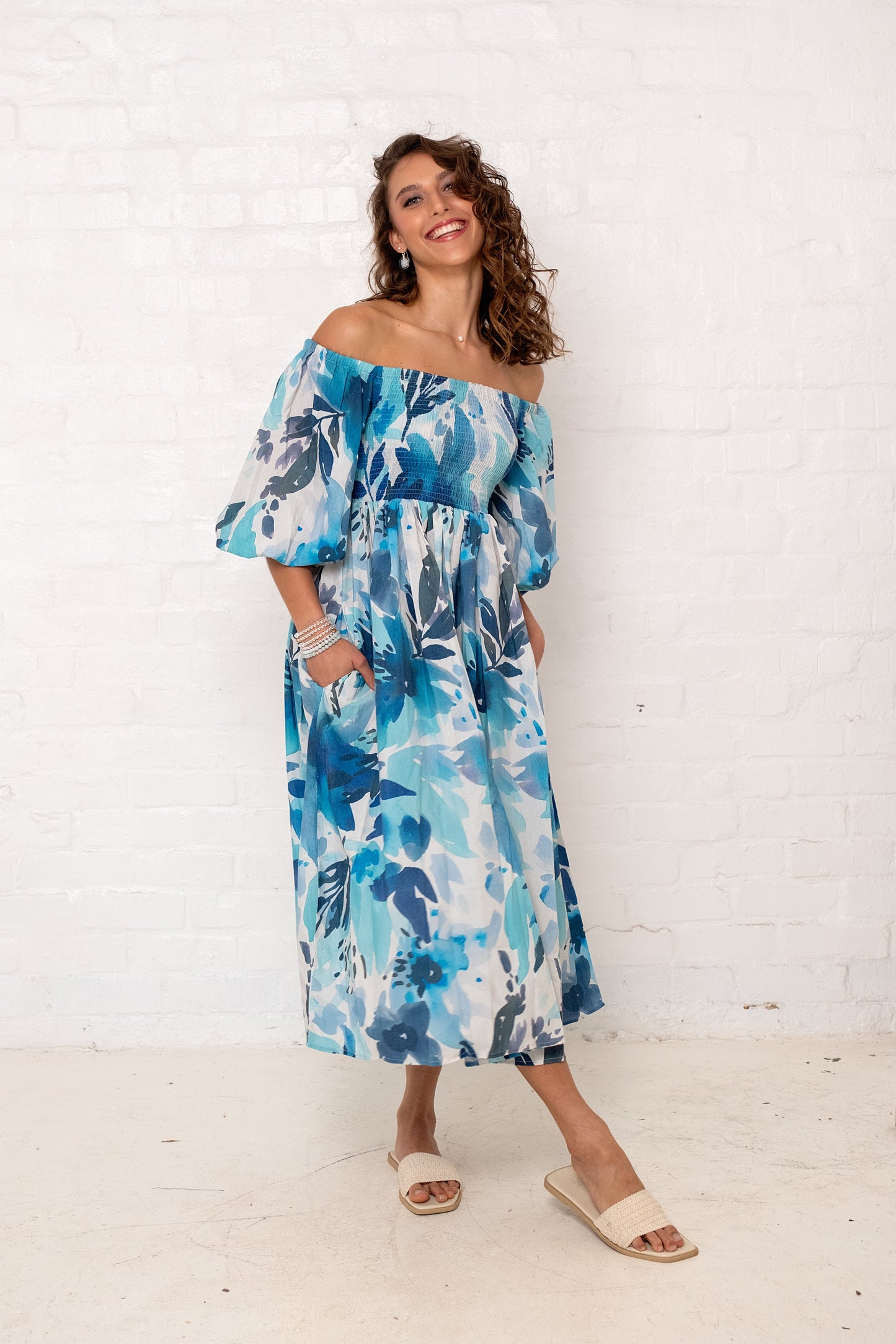 Donna Dress Blue Flower Garden