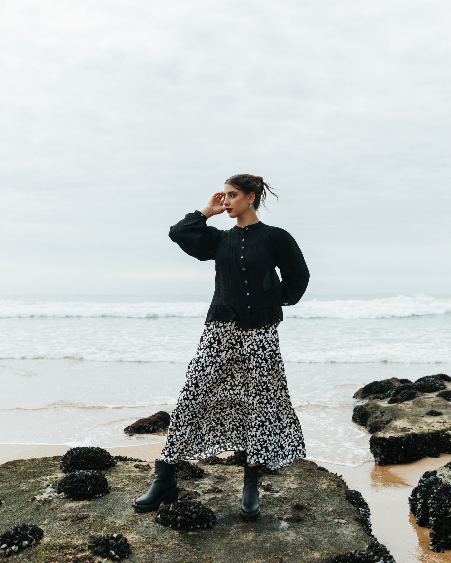 Flouncy Top Black