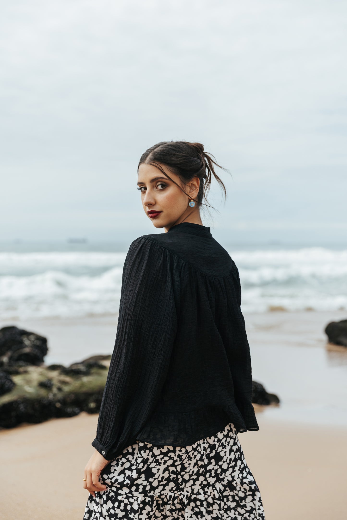 Flouncy Top Black