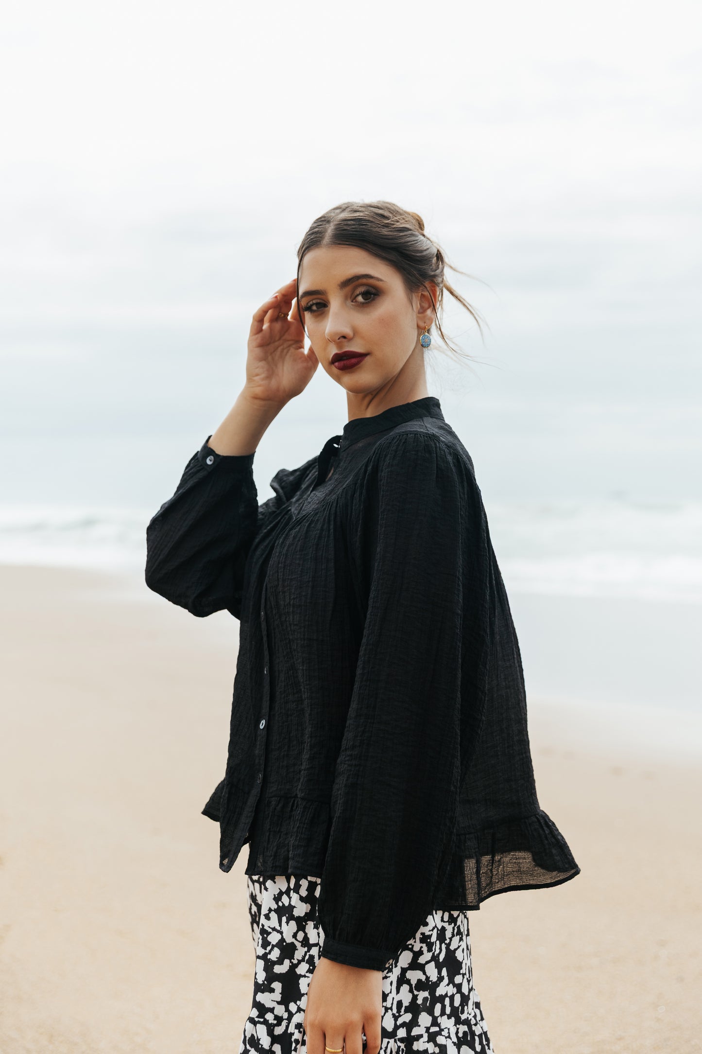 Flouncy Top Black