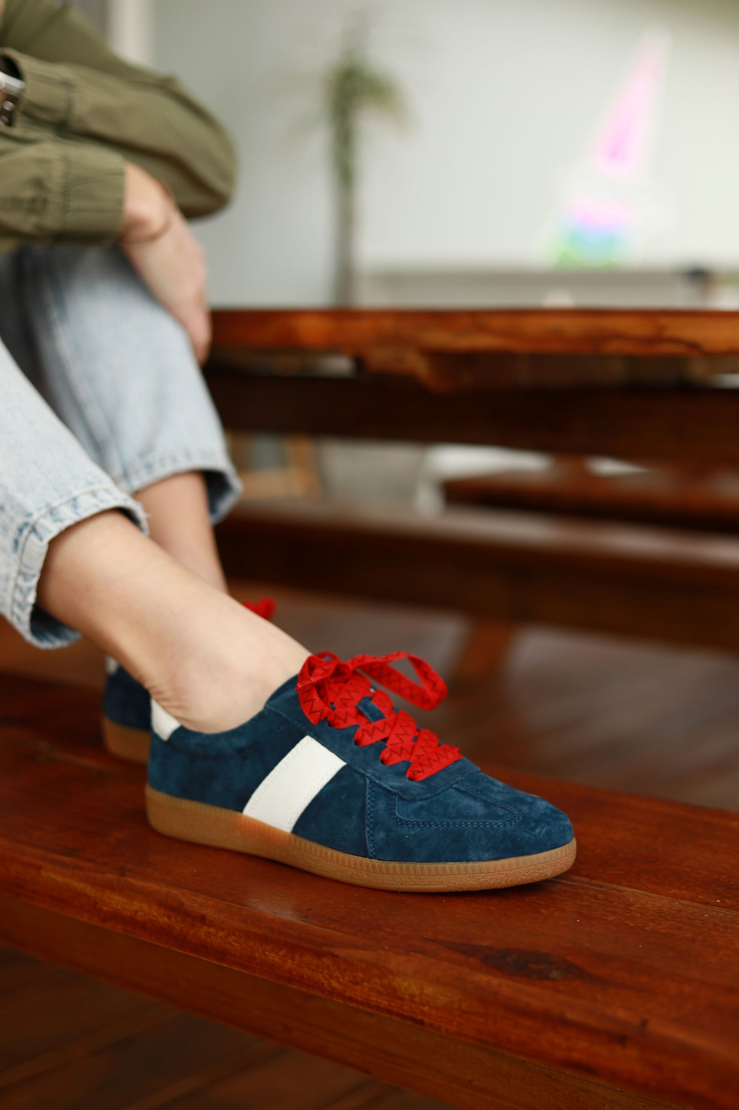 Quinn Sneaker Navy & White