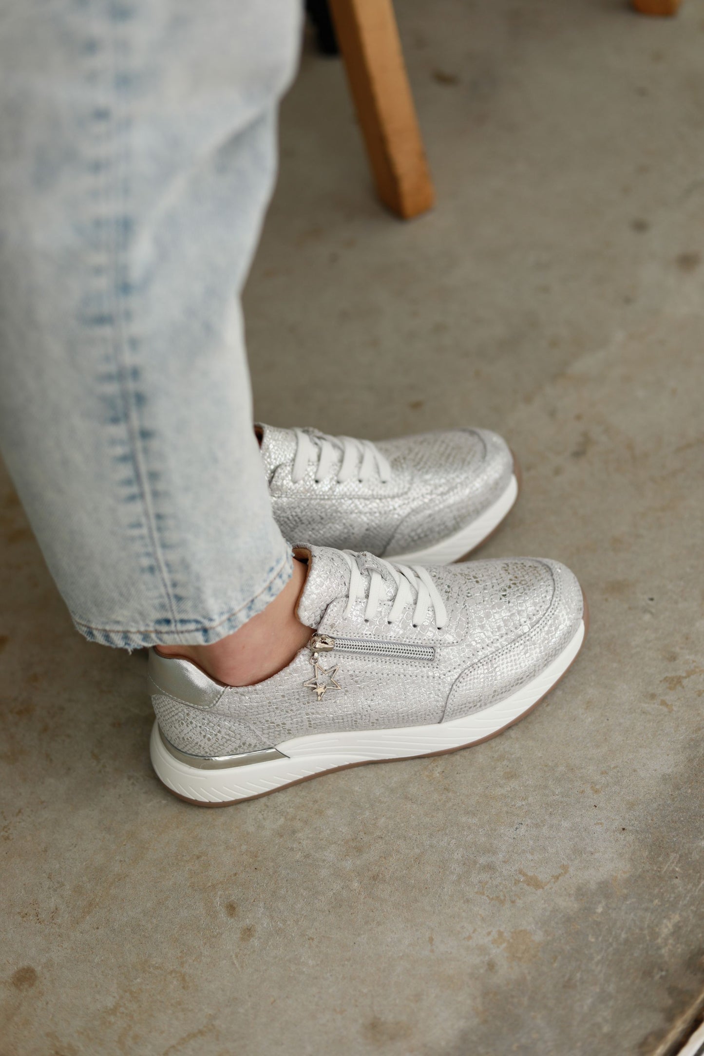 Nina Sneaker Silver Snake