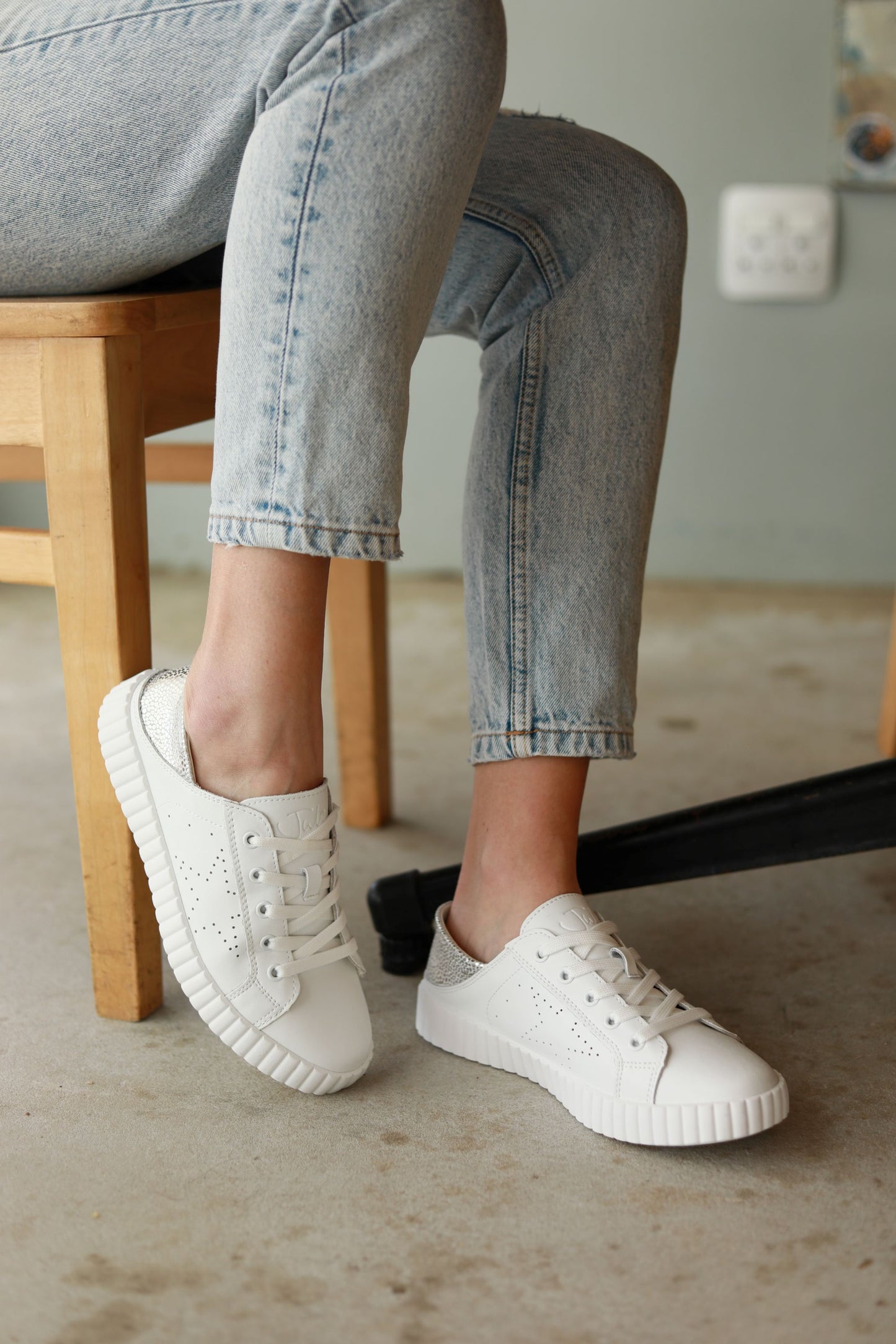 Valentina Sneaker White & Silver Specs