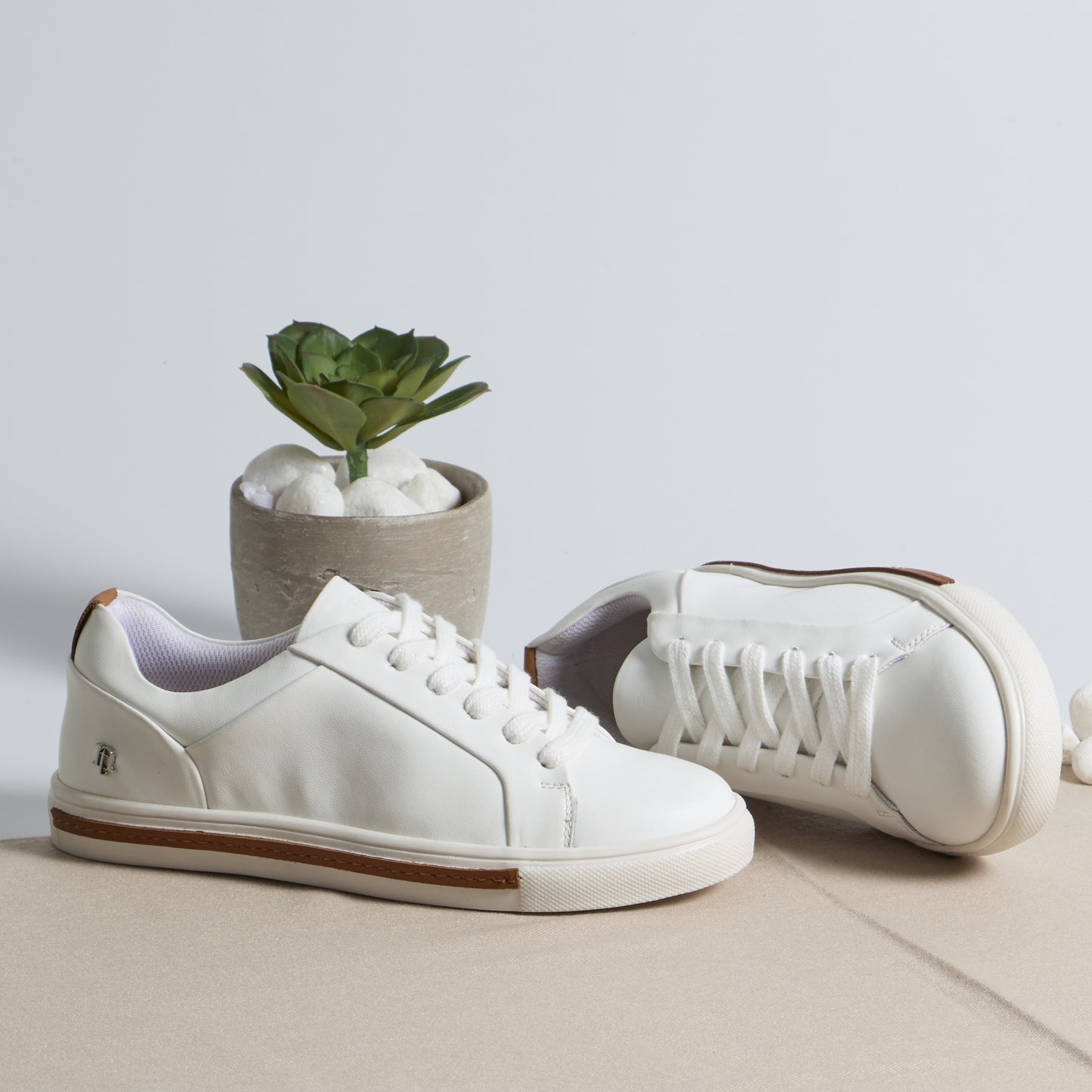 Isla 1 Sneaker White