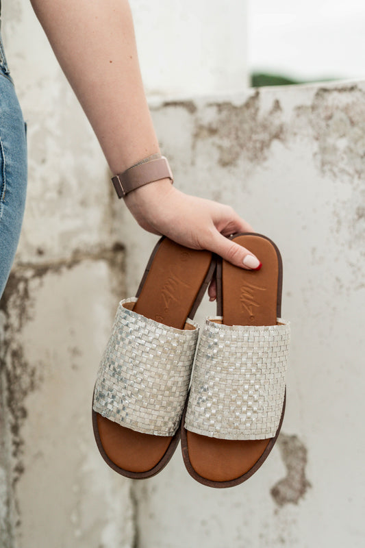 Cyrus Sandal Silver Plait
