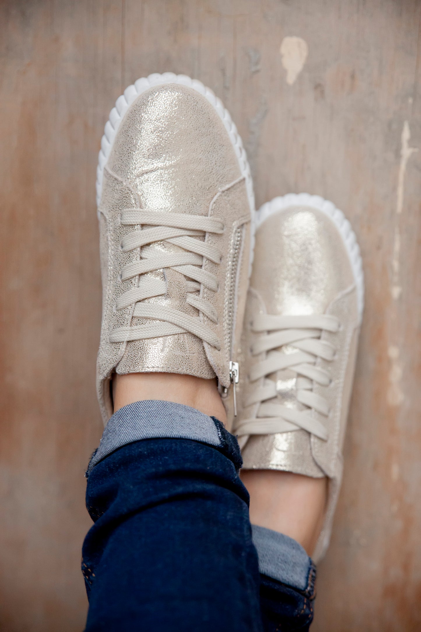 Valentina Sneaker Gold Shimmer