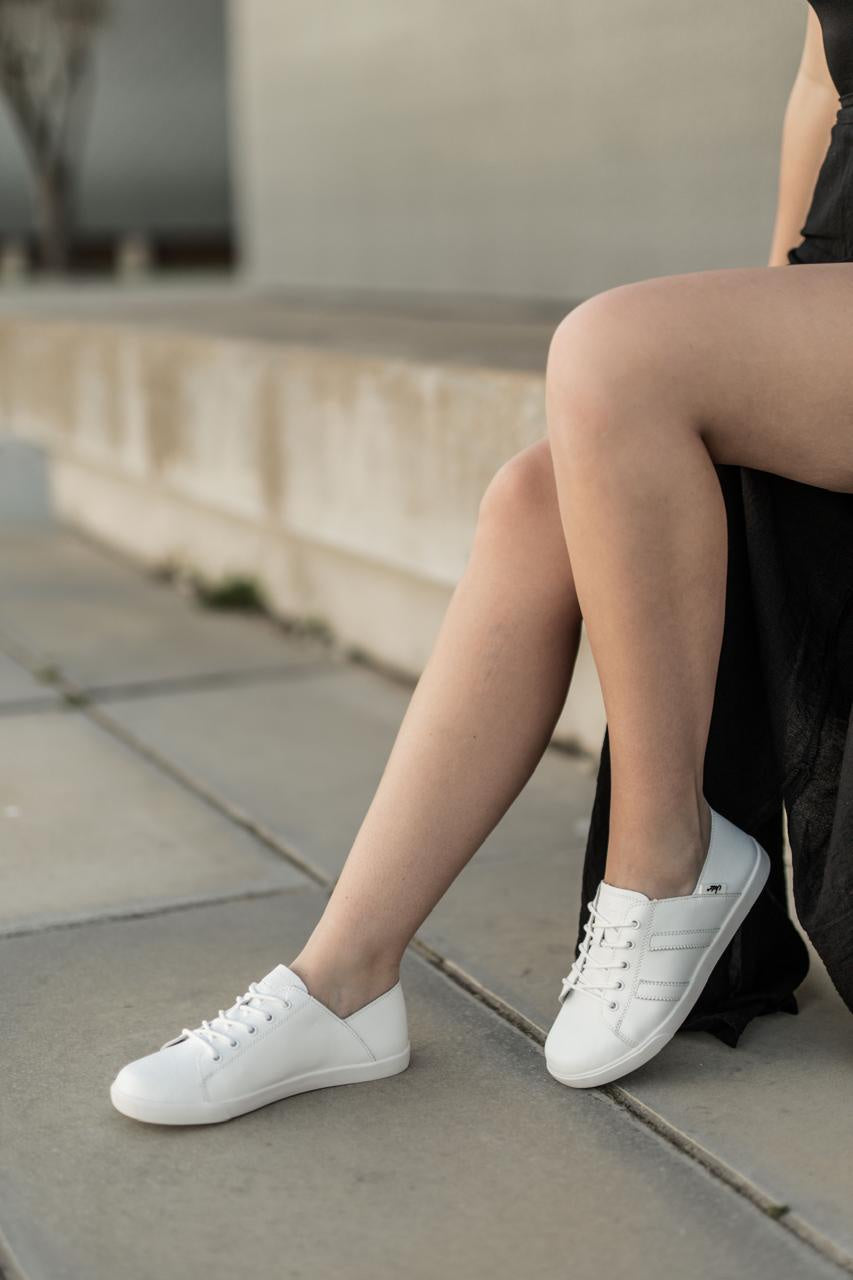 Vicki Sneaker White Stripe