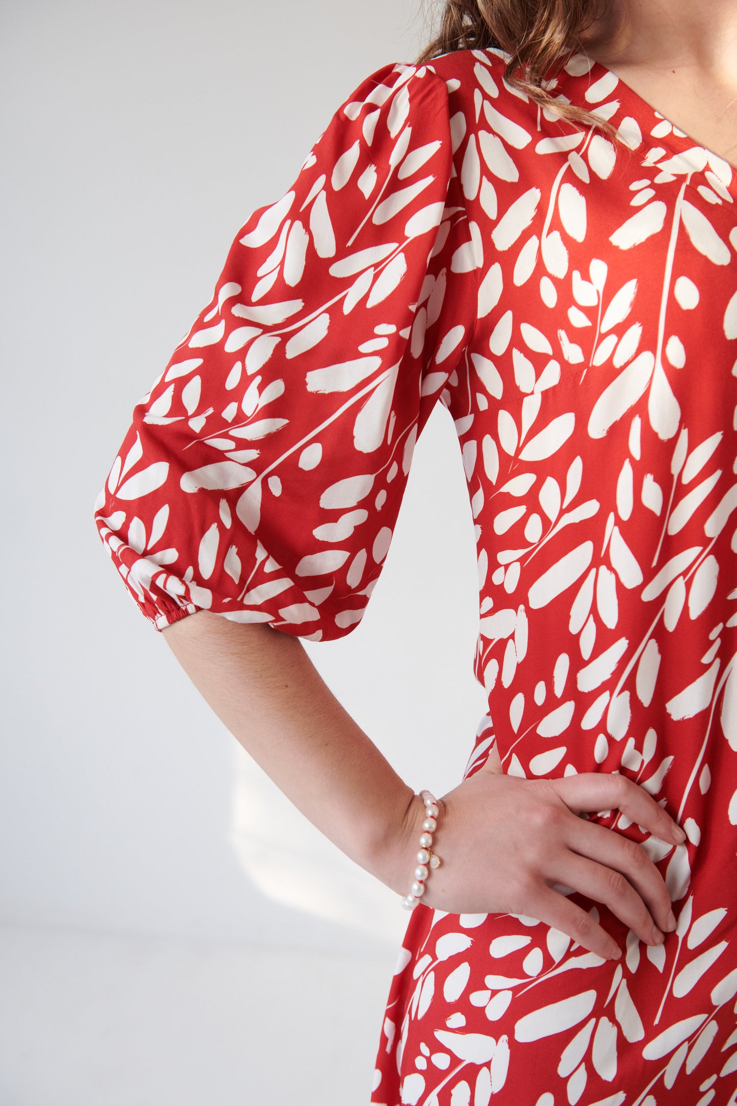 Arianna Dress Leaf Sketch Red